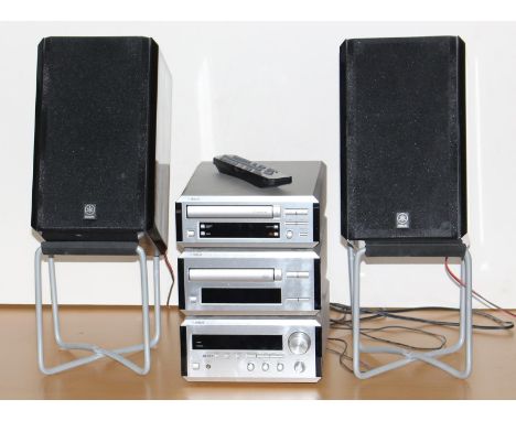 Stereoanlage.: Yamaha E200 Pianocraft. Bestehend aus Stereo Receiver RX-E200, Compact Disc Player CDX-E200, Stereo Cassette D