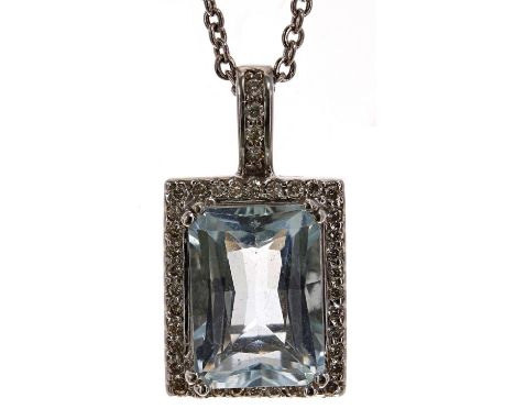 Good 14ct white gold aquamarine and diamond pendant on a white gold chain, the aquamarine 7.40ct approx, the pendant 26mm x 1