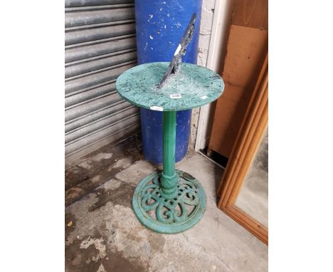 METAL SUNDIAL 