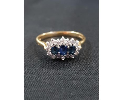 18 CARAT GOLD SAPPHIRE &amp; DIAMOND RING 