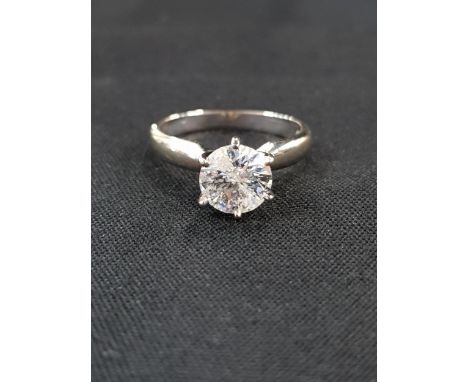 14 CARAT WHITE GOLD DIAMOND SOLATAIRE RING WITH 1.5 CARAT OF DIAMONDS 