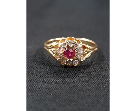 18 CARAT GOLD, RUBY &amp; DIAMOND RING 