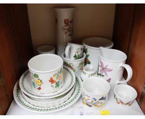 SECTION 21. A shelf of Portmeirion Botanic Garden table ware, including jugs, pots, and other items.