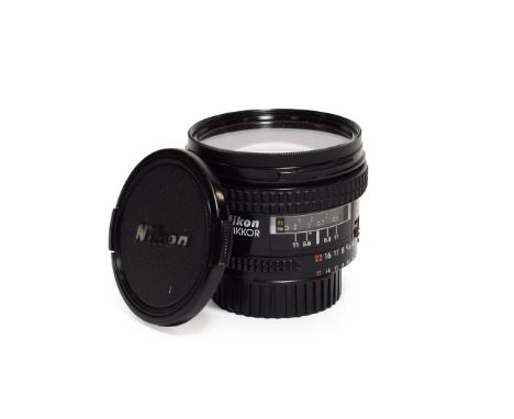 Nikon Nikkor AF f2.8 20mm Wide Angle Lens 