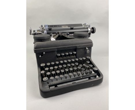 VINTAGE ROYAL TYPEWRITER, 28cm wide