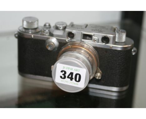 A LEICA CAMERA SERIAL NUMBER 197863