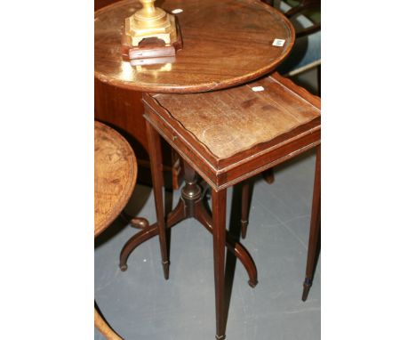 A REGENCY MAHOGANY TRIPOD TABLE AND A MAHOGANY GALLERY TOP KETTLE STAND