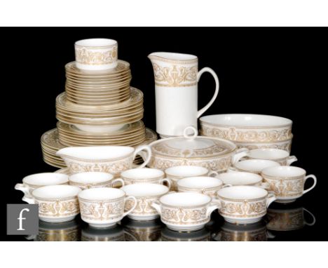 A collection of assorted Royal Worcester Hyde Park comprising eight 27cm dinner plates, six 20cm soup bowls, six 20cm side pl