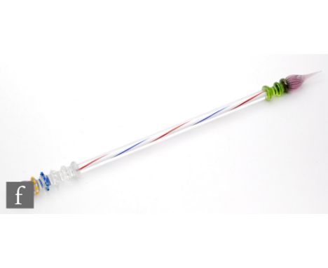 An early 20th Century Stourbridge glass lamp work dip pen with blue and red spiral stem and spotted finial, length 19cm. 