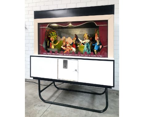 Restored 1970s Pelham puppet show coin operated animated display in good and working condition.&nbsp;Plays music and the pupp