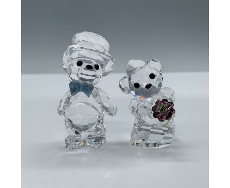 Beautiful duo of facetted clear crystal including the Bride and Groom Kris bears. Ideal to use as wedding toppers. Swarovski 