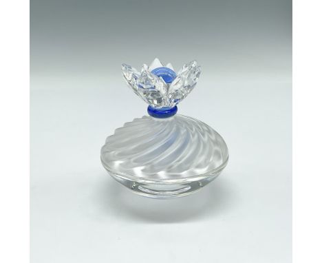 Part of the Exquisite Accents collection. Clear round crystal base with lid made from frosted crystal with clear and blue cry