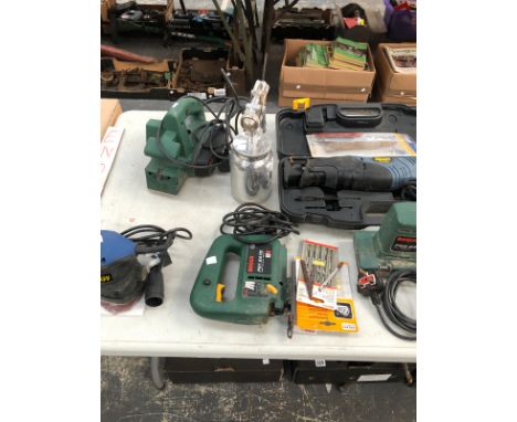 A FREUD BISCUIT CUTTER, VARIOUS OTHER POWER TOOLS, SCREW DRIVER SET ETC. 