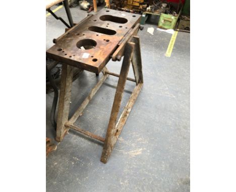 AN IRON ENGINE WORK BENCH. 