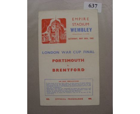 1942 London War Cup Final, Portsmouth v Brentford, a programme from the game played at Wembley on 30/05/1942, in very good co