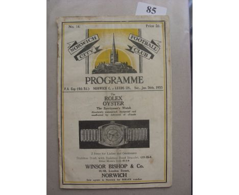 1934/35 Norwich City v Leeds Utd, a programme from the FA Cup tie played on 26/01/1925, rusty staples, some pages detached bu