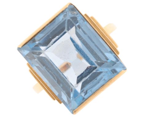 A Swedish 18ct gold blue synthetic spinel dress ring, maker ABJ, hallmarks 1944, set with rectangular step-cut synthetic spin