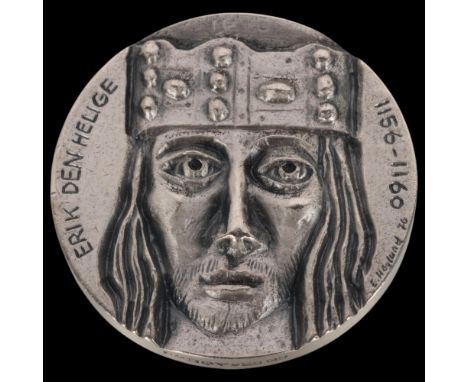 SPORRONG AB - a Swedish sterling silver Erik Den Helige 1156 - 1160 medal, designed by E Hoglund 1976, 4cm, 1.5ozNo damage or