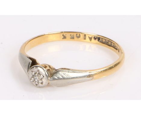 18 carat gold and platinum ring set with a single diamond, ring size N, 1.8g