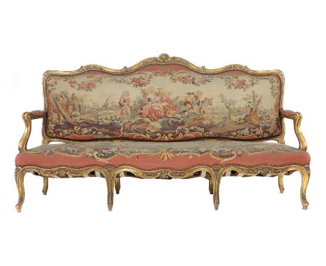 Kanapee im RokokostilFrankreich, um 1870, Napoleon III.-Sofa, goldgefasster, moulurierter Holzrahmen mit gepolsterten Armlehn