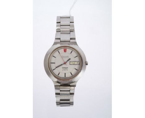 1970s gentlemen's Omega Seamaster Chronometer Electronic f300 Hz stainless steel wristwatch, the circular dial with day and d