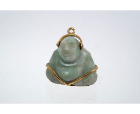 Chinese carved jade figure of a Buddha, with gold (18ct) mounts, 22mm