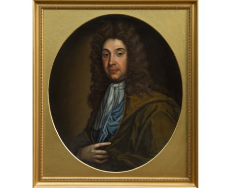 Manner of Mary Beale (1633 - 1699), early 18th century English School oil on canvas - portrait of a gentleman, in oval slip a