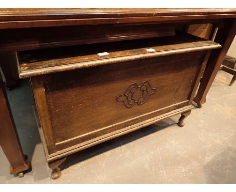 Vintage oak bedding chest 
