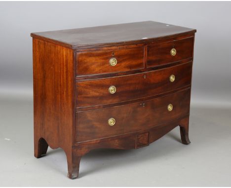 A Regency mahogany bowfront chest of drawers with splayed bracket feet, height 85cm, width 105cm, depth 54cm.Buyer’s Premium 