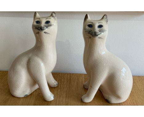 Pair of Wemyss Cats - leg repair