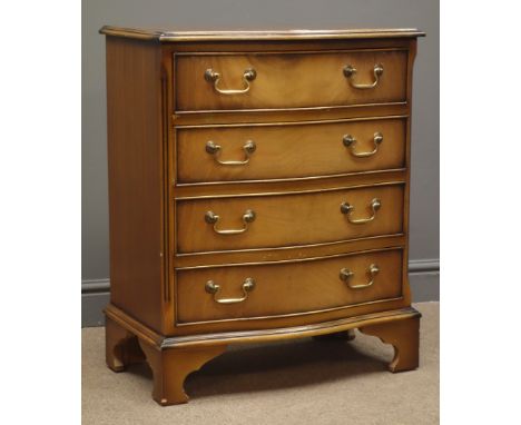 Reproduction mahogany chest, serpentine front, four drawers, bracket supports, W63cm, H78cm, D40cm Condition Report Click her