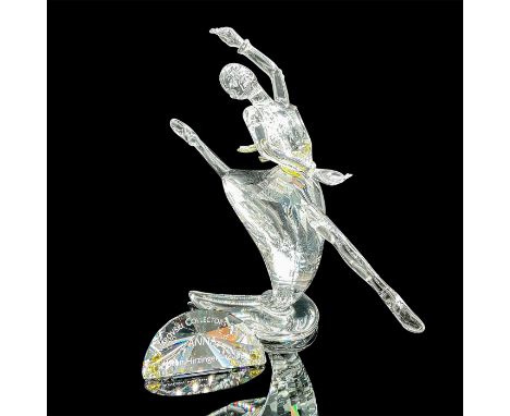 Part of the Magic of Dance trilogy. Lead crystal figure that was designed to represent the famous ballerina Anna Pavlova, mad