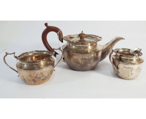 Three piece hallmarked silver tea service, Birmingham 1930, 23 troy ounces all in