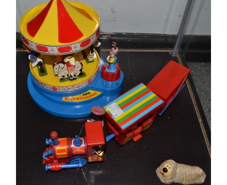 Corgi Toys - The Magic Roundabout clockwork musical carousel issued 1973-74 H852, complete with Dylan, Paul, Florence, Basil 