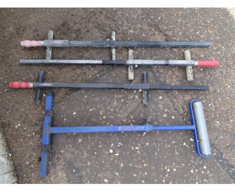 Record roller stand and 3 sash clamps&nbsp;