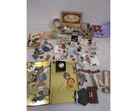 Costume jewellery inc Australian Opal earrings, quartz pendants etc etc