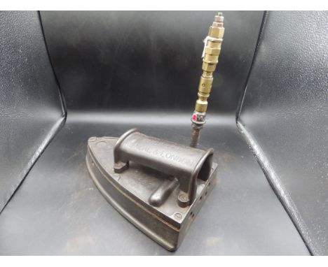 Ibis Patent No 460 gas heated cast iron by Isaac Braithwaite and Son Engineers Kendal and London, rare and vintage, approx 31