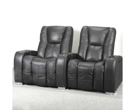 A Palliser black leather electric reclining home theatre/cinema sofa182w x 92d x 113h cm