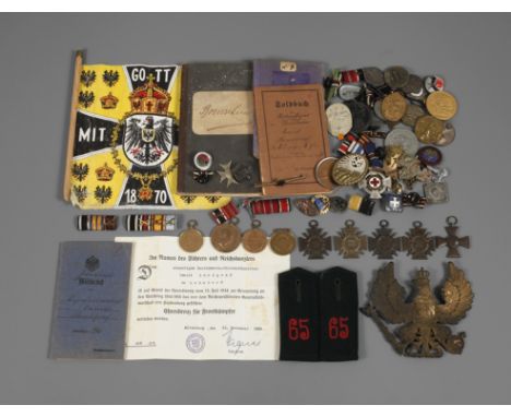 Großes Konvolut Abzeichen und MedaillenKaiserreich und um die Zeit des 1. Weltkriegs, darunter Militärpass eines Vizefeldwebe
