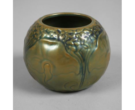 Zsolnay Pécs Ungarn Vase Eosinglasurum 1910, goldene Fünf-Kirchen-Marke mit Schriftzug Zsolnay Hungary, Steingut mit grünlich