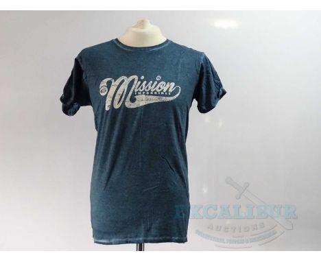 MISSION IMPOSSIBLE - A pair of crew clothing items comprising MISSION : IMPOSSIBLE - FALLOUT (2018) black short sleeved 'Loca