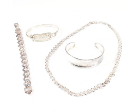 A collection of 925 silver jewellery. The lot to include a contemporary curb link chain and bracelet. Both having lobster cla