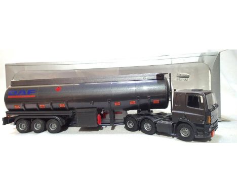 Tekno Big Trucks, DAF 85 with tanker, excellent condition, box with wear. P&amp;P Group 1 (£14+VAT for the first lot and £1+V