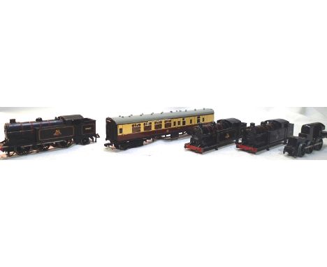 Hornby Dublo 3 rail, 0.6.2 tank, 69567 satin black, very good condition, plus 2x spare 0.6.2 T bodies and part chassis, and a