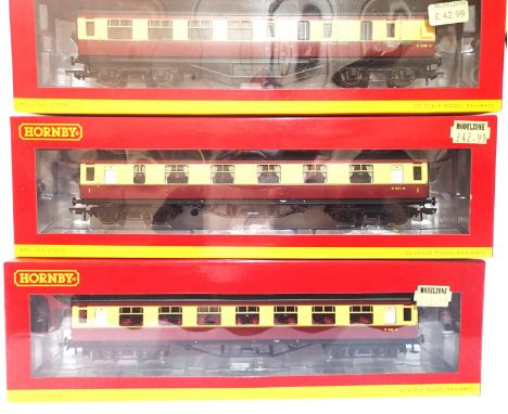 OO scale, Hornby EX LMS crimson and cream coaches 3x, R4447A, R4448A and R4449A, all in excellent condition, slight fading to