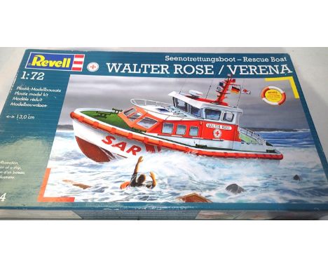 Revell 1/72 scale Walter Rose/Verena resue boat, factory sealed. P&amp;P Group 1 (£14+VAT for the first lot and £1+VAT for su