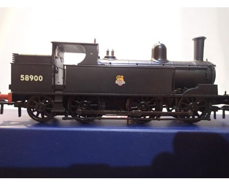 OO scale Bachmann 35-052, Webb coal tank, BR Black, 58900 Early Crest in near mint condition, storage wear to box. P&amp;P Gr