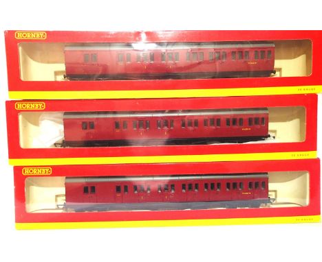 OO scale, 3x Hornby BR maroon suburban coaches, R4293B 2x and R4393A, all in excellent condition, storage wear to boxes. P&am