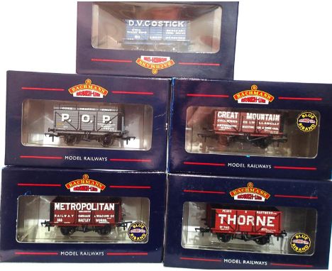 OO scale, Bachmann, 5x Private Owner wagons, all different, excellent condition, wear to boxes, includes Collectors Club 37-1