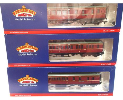 OO scale, 3x Bachmann LMS coaches, 34-226C 2x and 34-251C, all in excellent condition, slight wear to boxes. P&amp;P Group 1 